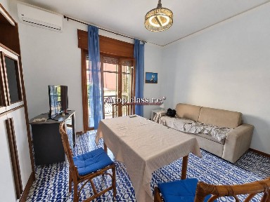 Trilocale via Miliscola 133, Arco Felice, Pozzuoli