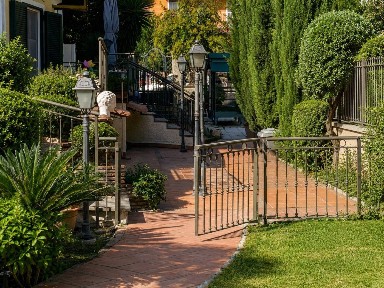 Trilocale via Miliscola 135, Arco Felice, Pozzuoli