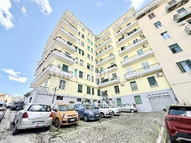 Bilocale via Girolamo Santacroce 19/c, Vomero, Napoli