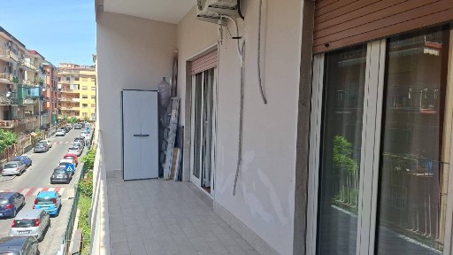 Quadrilocale viale leone, Portici