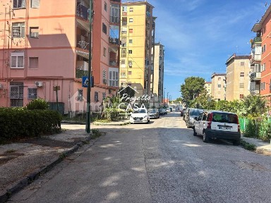 Quadrilocale corso Sirena 85, Barra, Napoli