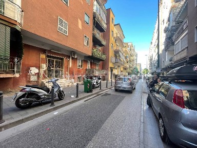 Trilocale via Empedocle 13, Pianura, Napoli