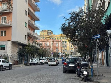 Quadrilocale via Ugo Niutta, Arenella, Napoli