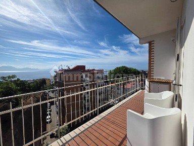 Quadrilocale traversa di via Privata del Parco Primavera 69, Posillipo, Napoli