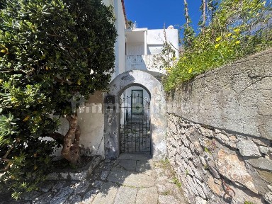 Monolocale via Piccola Marina 87, Centro, Capri