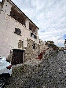 Trilocale via Vigna, Pozzuoli Alta, Pozzuoli