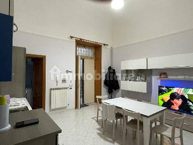 Trilocale via Nazionale 76, Torre del Greco