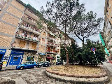 Quadrilocale via Eduardo Nicolardi 57, Colli Aminei - Capodimonte, Napoli