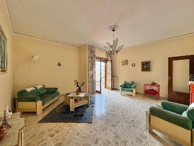 Arzano, Via Saviano Antonio, 18