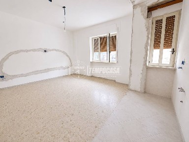 Quadrilocale viale DEGLI OLEANDRI, Colli Aminei - Capodimonte, Napoli