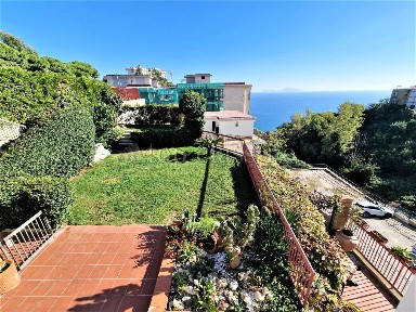 Pozzuoli, Via San Gennaro Agnano