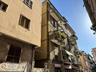 Quadrilocale via Giacomo Leopardi 18, Centro, Castellammare di Stabia