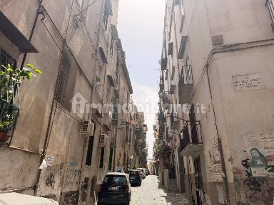 Bilocale Strada della Grazia, Quartieri Spagnoli, Napoli