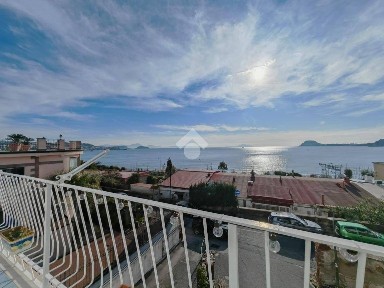 Quadrilocale via Tripergola, Lucrino, Pozzuoli