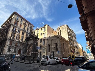 Bilocale via miroballo 35, Centro Storico, Napoli
