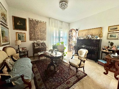 Quadrilocale via Antonio Beccadelli 25, Bagnoli, Napoli