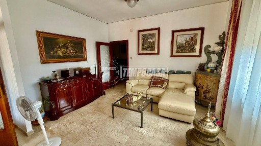 Appartamento piazza Pilastri, Fuorigrotta, Napoli