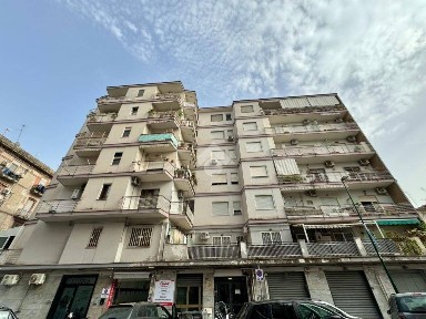 Quadrilocale via Generale Raffaele Carrascosa 10, Arenaccia, Napoli