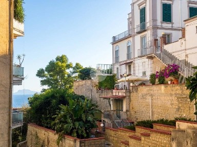 Bilocale via Torquato Tasso 206, Vomero, Napoli