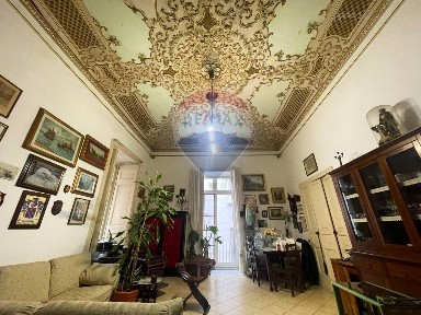 Appartamento via Francesco Saverio Correra 29, Monte Santo, Napoli