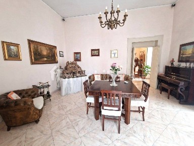 Appartamento via Stella, 45, Sanità, Napoli
