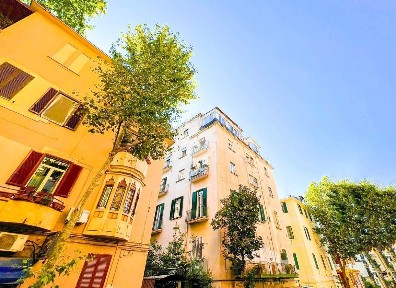 Appartamento Con 2 Box Auto in via Enrico Alvino 140, Vomero, Napoli