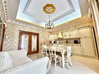Appartamento piazza Sant'Anna a Capuana 9, Tribunali, Napoli