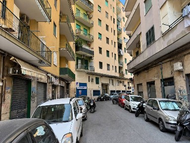 Trilocale via Rodi 4, Fuorigrotta, Napoli