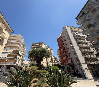 Trilocale piazza Spartaco 27, Centro, Castellammare di Stabia