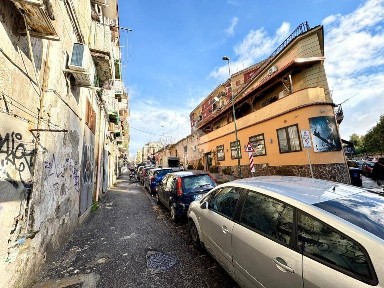 Bilocale via enea 3, Bagnoli, Napoli