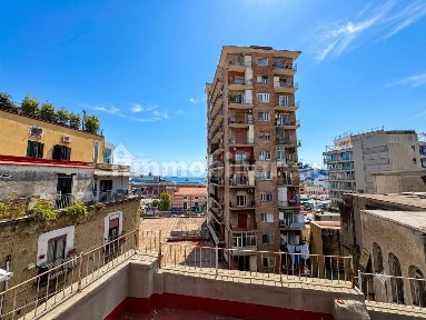 Quadrilocale via Giuseppe Marotta, Borgo Orefici, Napoli