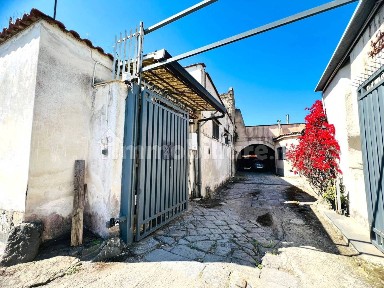 Bilocale via Botteghelle 46, San Giovanni a Teduccio, Napoli