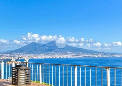 Appartamento via Catullo 64, Posillipo, Napoli