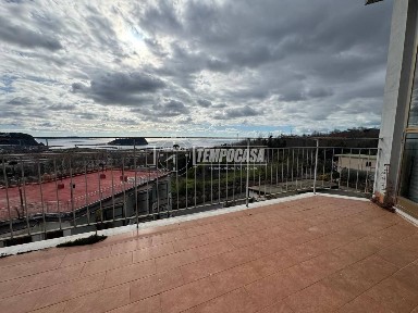 Quadrilocale Strada Privata delle Terme, Bagnoli, Napoli