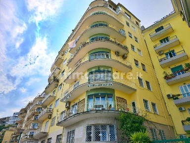 Appartamento via Girolamo Santacroce 19d, Vomero, Napoli