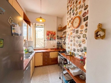 Trilocale via Enrico Alvino 27, Vomero, Napoli