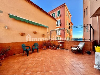 Trilocale via di Pozzuoli 48, Bagnoli, Napoli