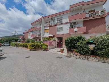 Appartamento via Domitiana 20, Arco Felice, Pozzuoli