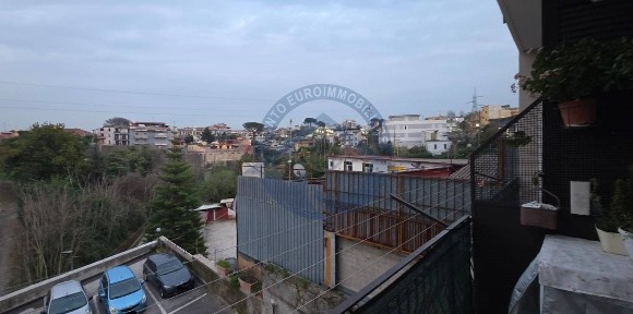 Trilocale via Nuova Toscanella 70, Chiaiano, Napoli