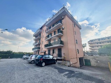 Trilocale via Spiniello 93, Acerra