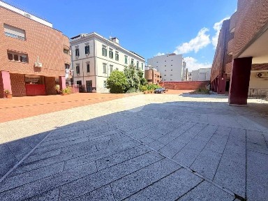 Quadrilocale via Marino Di Caramanico, Poggioreale, Napoli