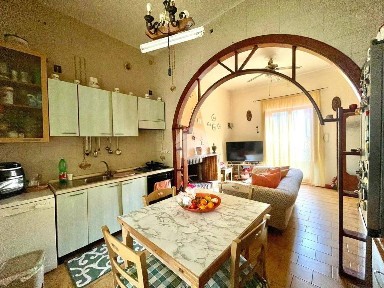 Bilocale via campana 114, Quarto