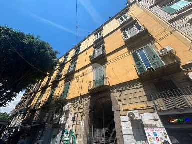 Appartamento via Foria 49, Sanità, Napoli