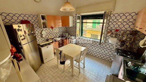 Appartamento via Renato Carosone, Fuorigrotta, Napoli