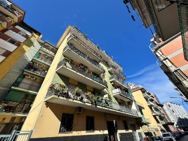 Trilocale via Gabriele D'Annunzio 3, Centro, Castellammare di Stabia