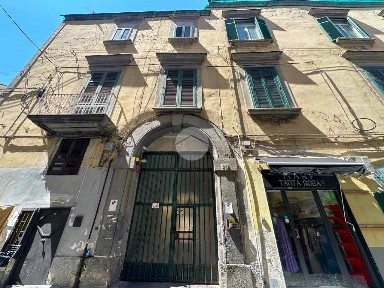 Appartamento via Gesù e Maria 23, Monte Santo, Napoli