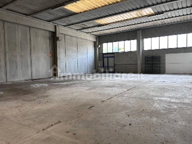 Bagnoli di Sopra, Viale dell'Industria, 15