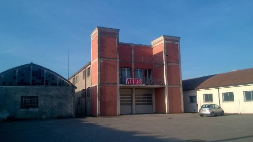 Capannone in Vendita