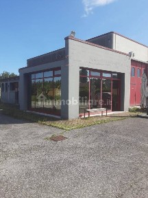 Capannone in Vendita