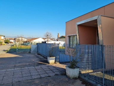Capannone in Vendita